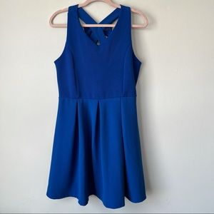 Lilt NWT Royal Blue Fit & Flare Dress Cross Back Size Juniors 18.5 Cocktail